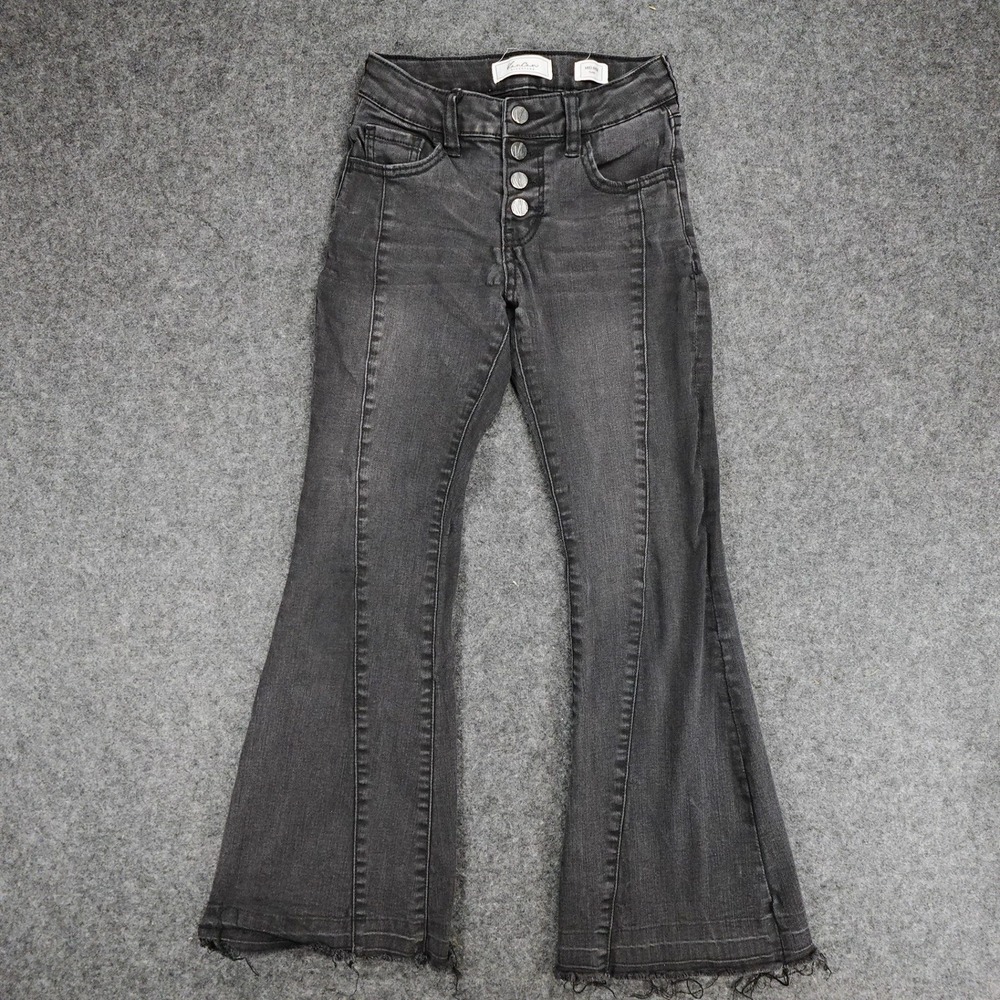 KanCan Signature Women's Jeans Size 8‎ Mid Rise Flare Button Fly Black Wash